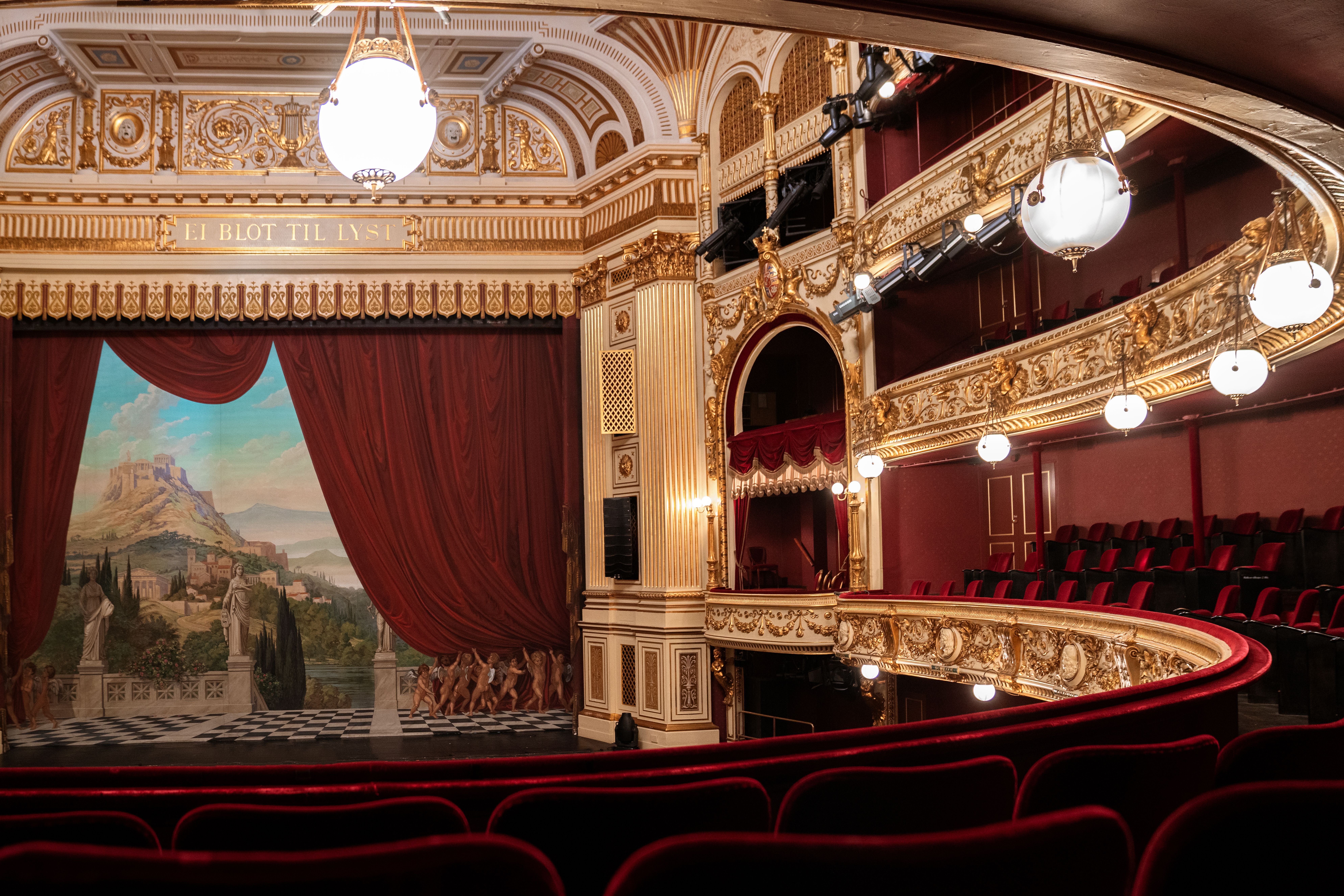 Guided Tours, The Old Stage