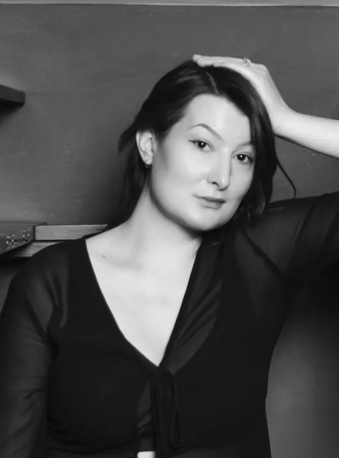 Laura Mayer